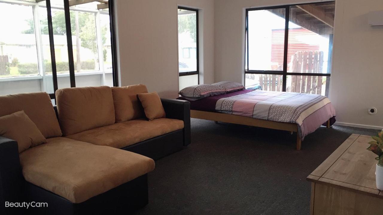 Cozy 3 Bedrooms House 6 Chapman Place โรโตรัว ภายนอก รูปภาพ