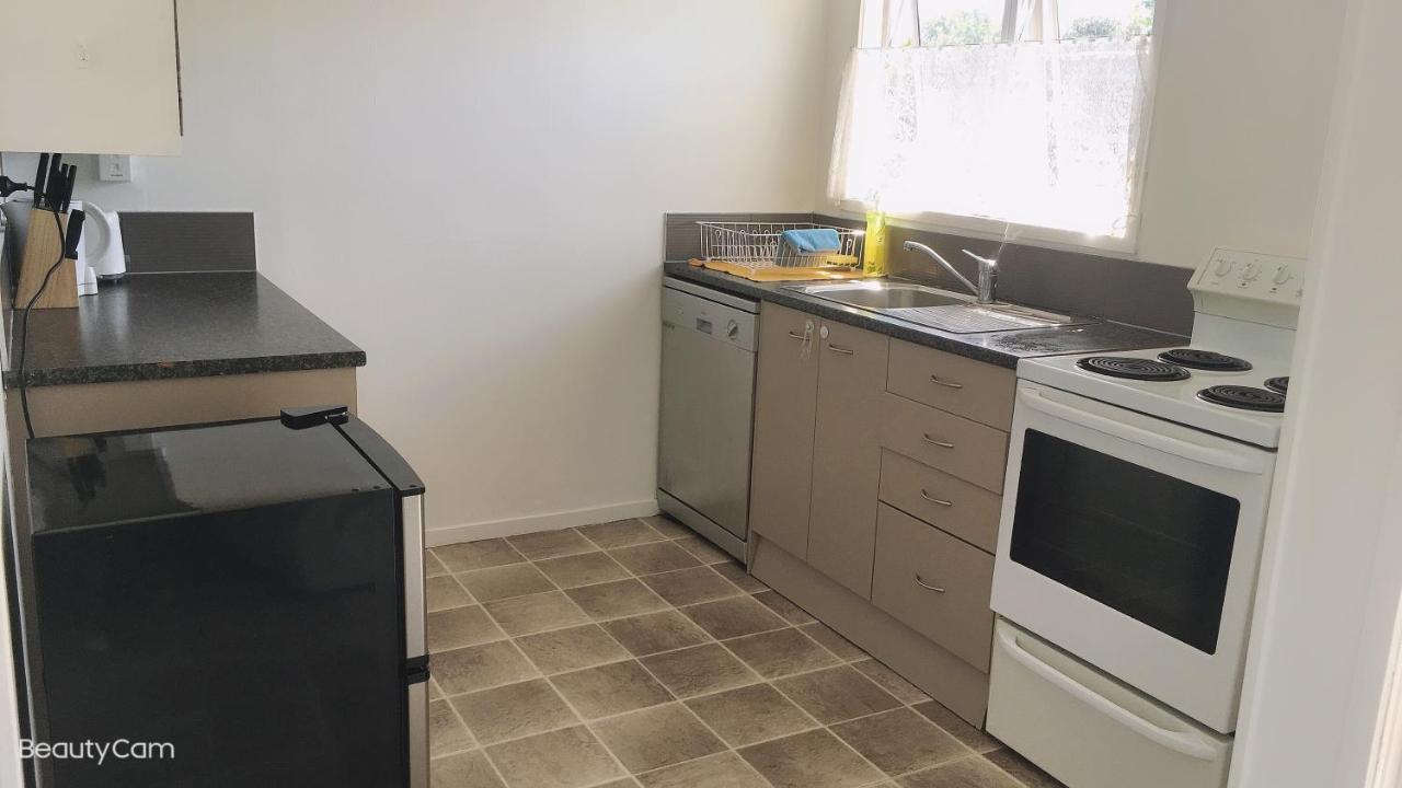 Cozy 3 Bedrooms House 6 Chapman Place โรโตรัว ภายนอก รูปภาพ
