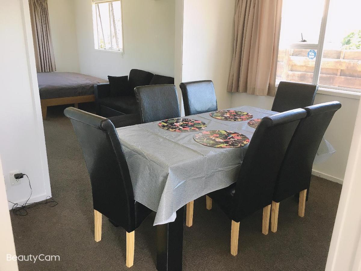 Cozy 3 Bedrooms House 6 Chapman Place โรโตรัว ภายนอก รูปภาพ